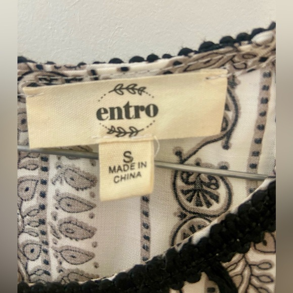 Flowy Entro Top - Picture 4 of 7